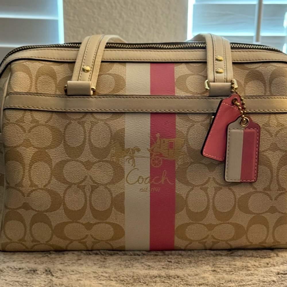Coach Beige and Pink Signature Satchel - Picture 3 of 14